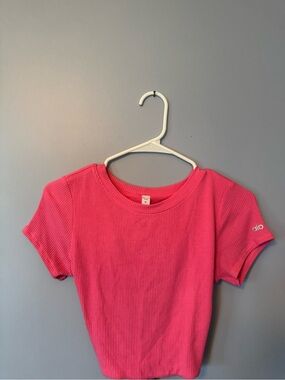 ALO Yoga Ribbed Short Sleeve Top in Hot Pink